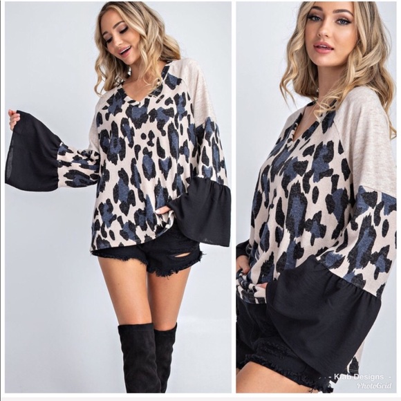 ❤️LAST 2! Leopard Print Bell Sleeve Knit Top! - Picture 4 of 6